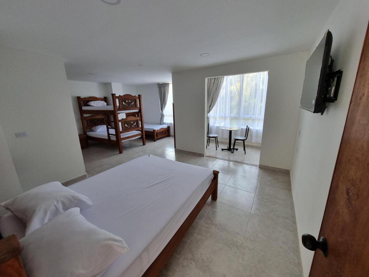 Hotel Antonella Plaza Pinchote Eksteriør bilde