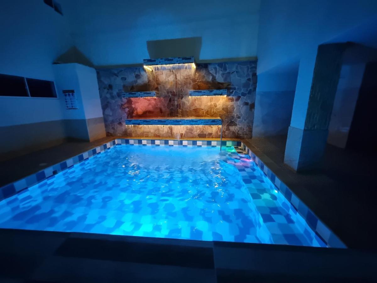 Hotel Antonella Plaza Pinchote Eksteriør bilde