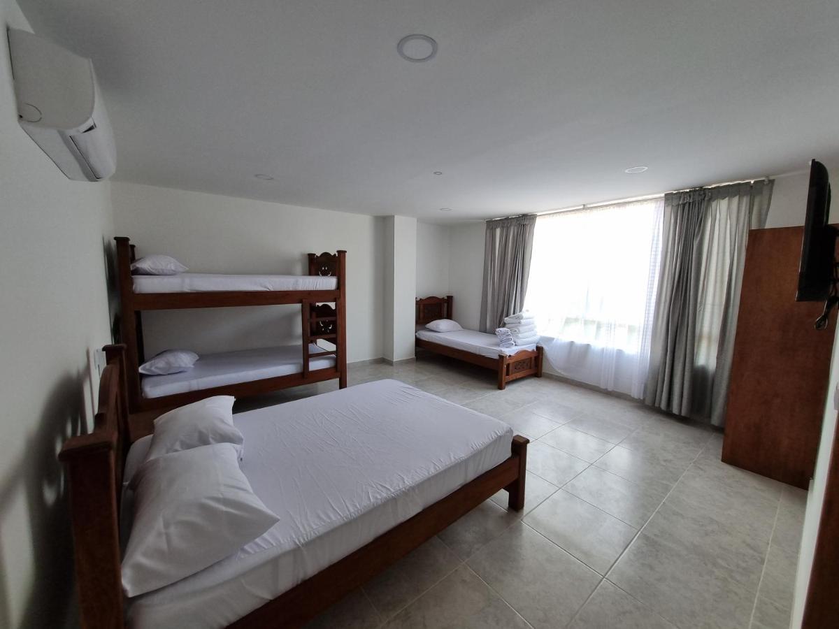Hotel Antonella Plaza Pinchote Eksteriør bilde
