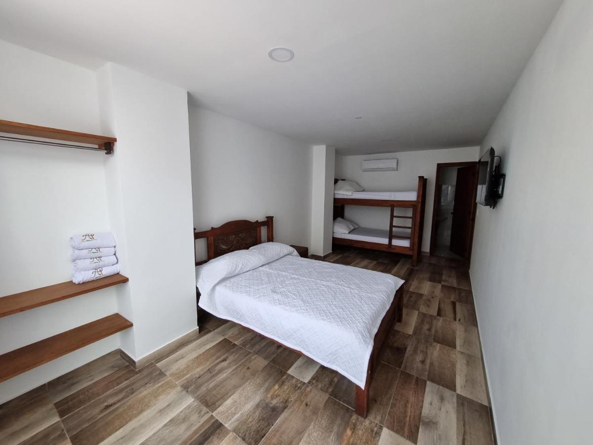 Hotel Antonella Plaza Pinchote Eksteriør bilde