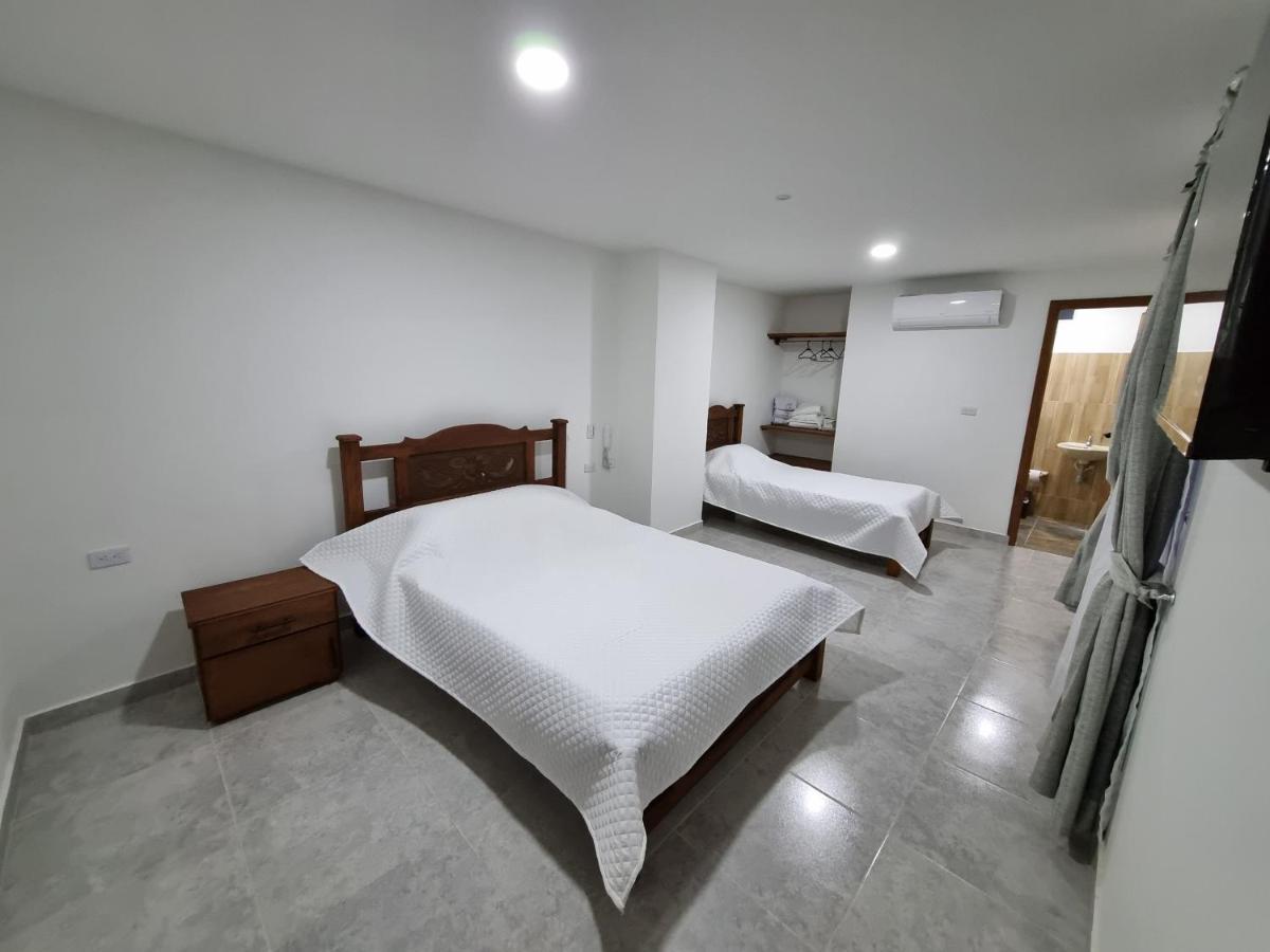 Hotel Antonella Plaza Pinchote Eksteriør bilde